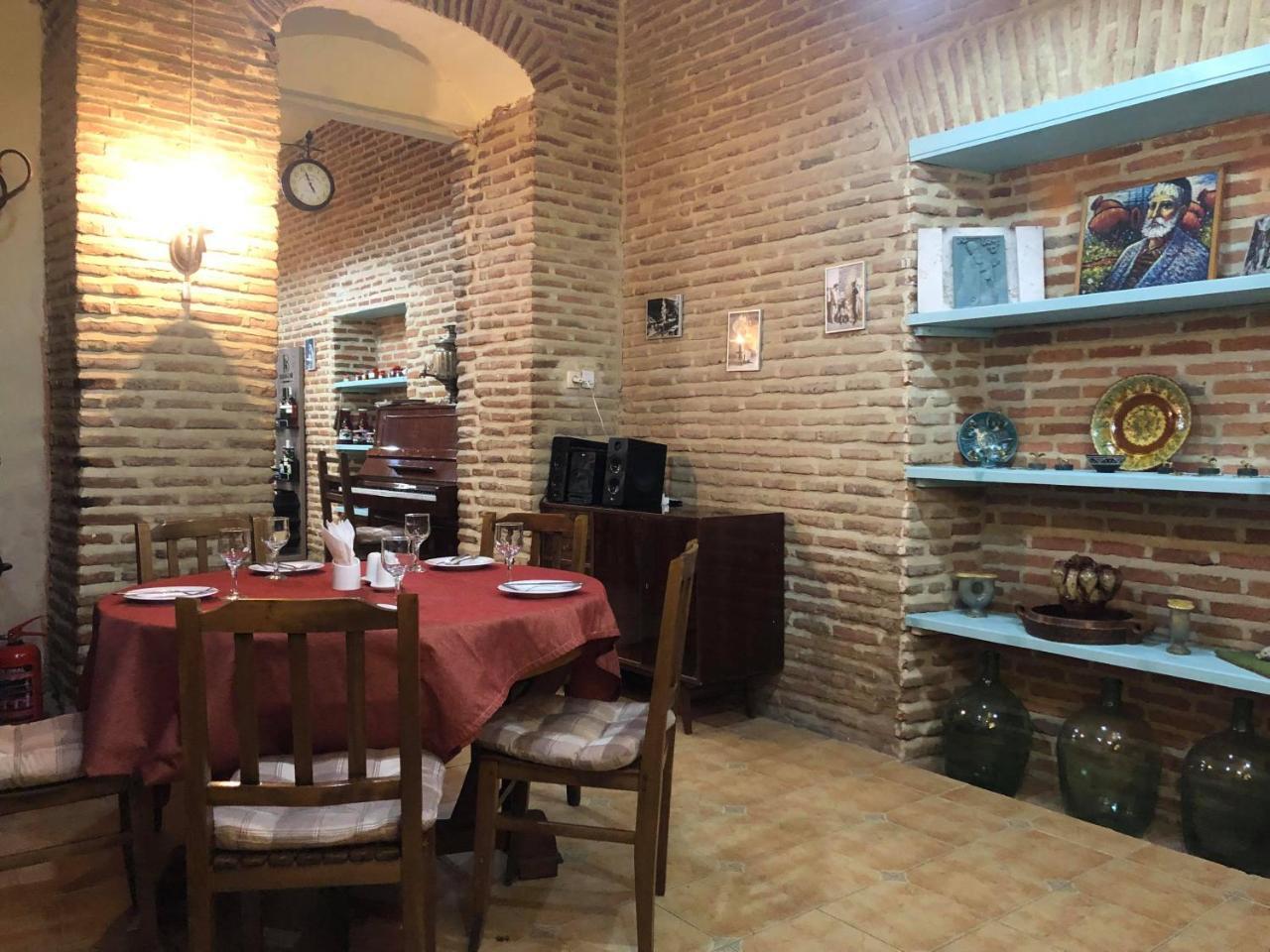 Hotel Golden Lion Sighnaghi Exterior foto